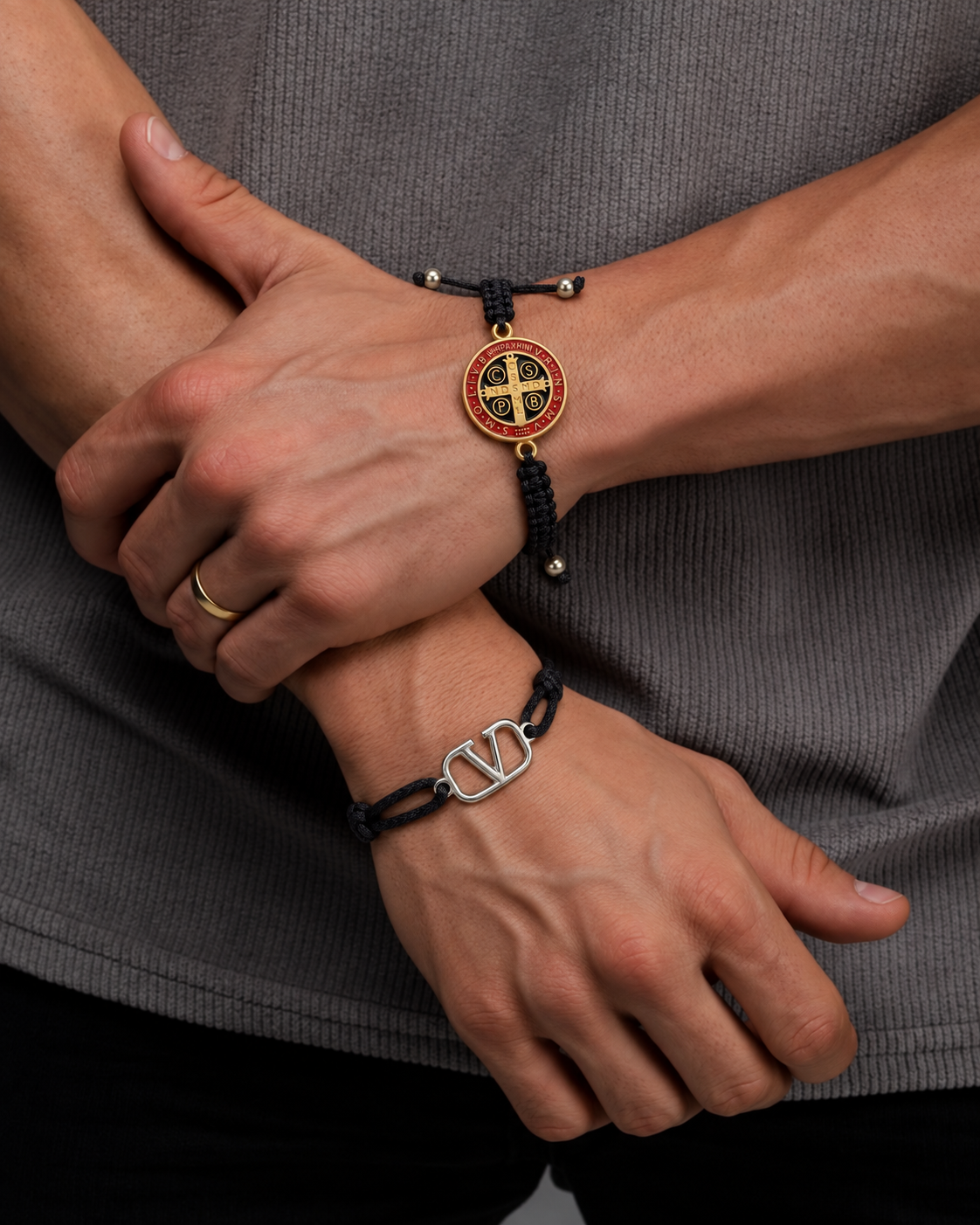 Pulseiras São Bento e Signature nos pulsos